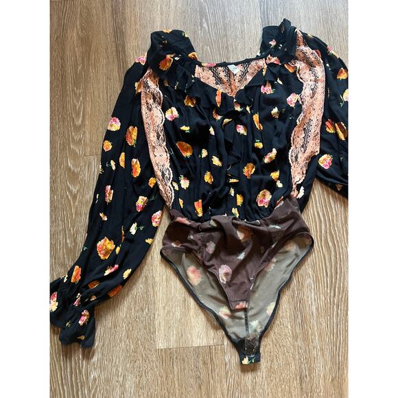 Free People Poppy Printed Bodysuit Black Combo - Picture 2 of 12